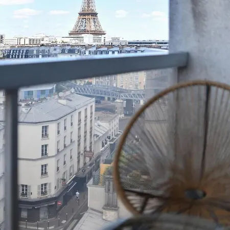 Eiffel Tower View Refurbished * 巴黎